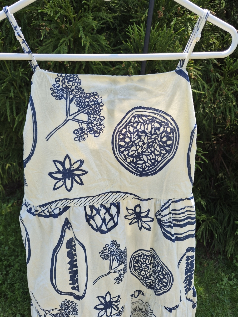 New Ladies BOUTIQUE Petal And Pup Cream & Navy Printed Maxi Sundress Large - Picture 2 of 5